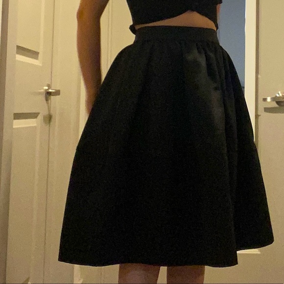 Fancy puff skirt - Picture 2 of 3